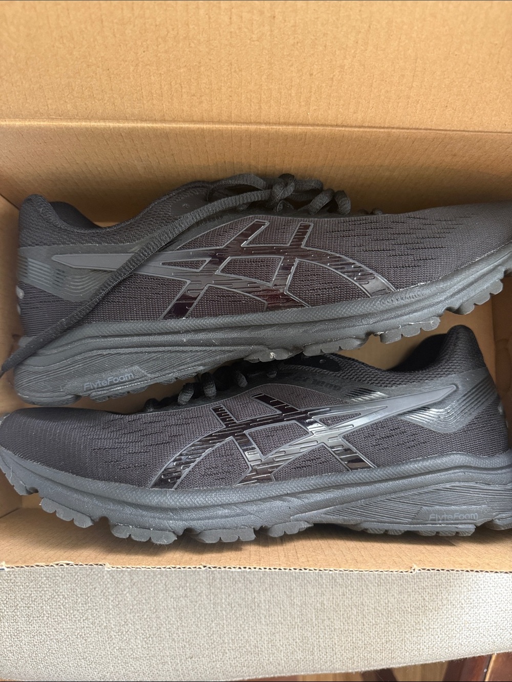 ASICS  Black GT-1000 7 Shoe Box with Branding - Picture 2 of 6